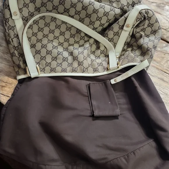 GUCCI GG Canvas Abbey Tote In PRELOVED CONDITION LEATHER HAS BEEN RETOUCHED - Picture 16 of 16